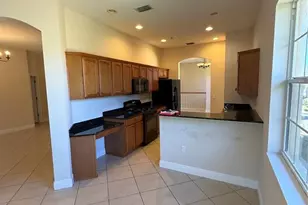 8153 Miramar Way, Lakewood Ranch, FL 34202 - Photo 11