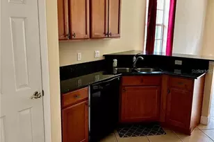 8153 Miramar Way, Lakewood Ranch, FL 34202 - Photo 9