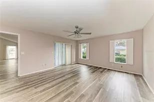 7287 Eleanor Cir, Sarasota, FL 34243 - Photo 23