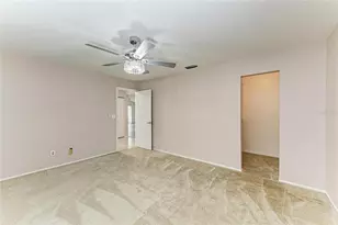 7287 Eleanor Cir, Sarasota, FL 34243 - Photo 31