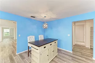 7287 Eleanor Cir, Sarasota, FL 34243 - Photo 19