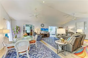 7287 Eleanor Cir, Sarasota, FL 34243 - Photo 15