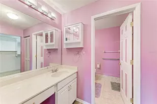 7287 Eleanor Cir, Sarasota, FL 34243 - Photo 25