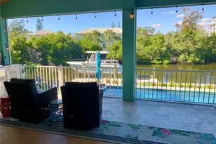 262 Island Cir, Sarasota, FL 34242 - Photo 19