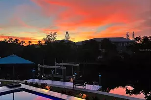 262 Island Cir, Sarasota, FL 34242 - Photo 51