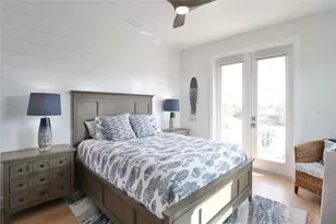 262 Island Cir, Sarasota, FL 34242 - Photo 37