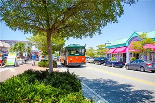 262 Island Cir, Sarasota, FL 34242 - Photo 53