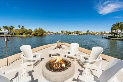 242 Oak Avenue, Anna Maria, FL 34216 - Photo 5