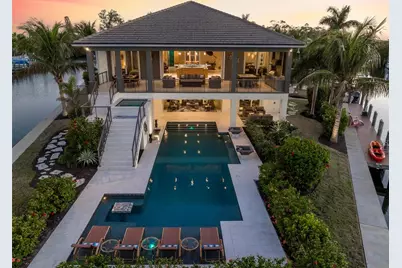 242 Oak Avenue, Anna Maria, FL 34216 - Photo 3