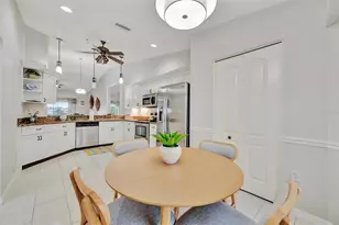 5240 Hyland Hills Ave, Sarasota, FL 34241 - Photo 11