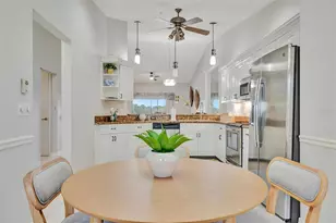 5240 Hyland Hills Ave, Sarasota, FL 34241 - Photo 3