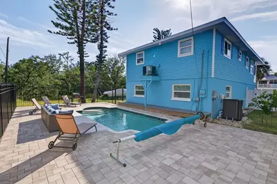 2915 Avenue C, Holmes Beach, FL 34217 - Photo 41