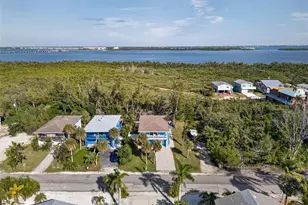 2915 Avenue C, Holmes Beach, FL 34217 - Photo 49