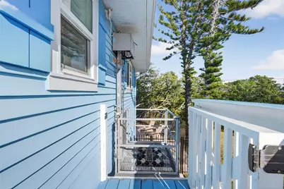 2915 Avenue C, Holmes Beach, FL 34217 - Photo 9