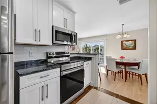 2915 Avenue C, Holmes Beach, FL 34217 - Photo 19