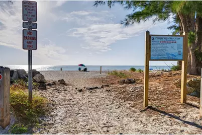 2915 Avenue C, Holmes Beach, FL 34217 - Photo 61