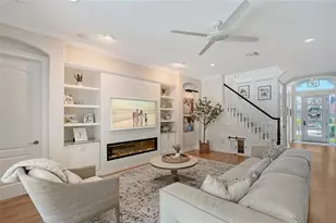 3921 Maravic Pl, Sarasota, FL 34231 - Photo 13