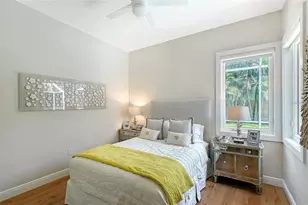 3921 Maravic Pl, Sarasota, FL 34231 - Photo 23