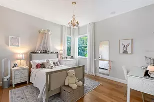 3921 Maravic Pl, Sarasota, FL 34231 - Photo 27