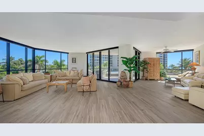 1241 Gulf Of Mexico Drive #207 S, Longboat Key, FL 34228 - Photo 3