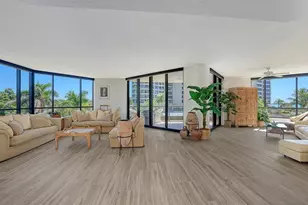 1241 Gulf of Mexico Dr, Longboat Key, FL 34228 - Photo 3