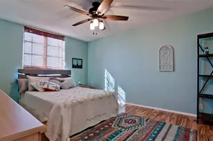 2901 26th St W, Bradenton, FL 34205 - Photo 17