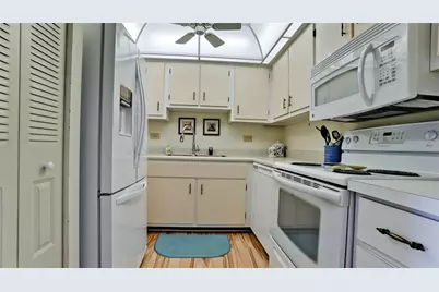 2901 26th Street W #818, Bradenton, FL 34205 - Photo 15