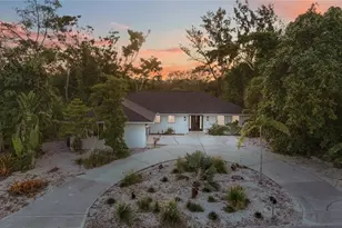 635 Tropical Cir, Sarasota, FL 34242 - Photo 39