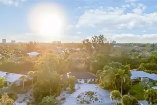 635 Tropical Cir, Sarasota, FL 34242 - Photo 49