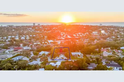 635 Tropical Circle, Sarasota, FL 34242 - Photo 5