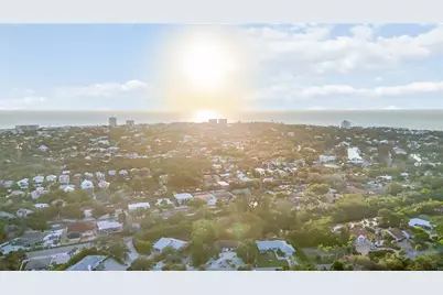 635 Tropical Circle, Sarasota, FL 34242 - Photo 41