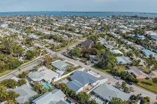 408 71st St, Holmes Beach, FL 34217 - Photo 47