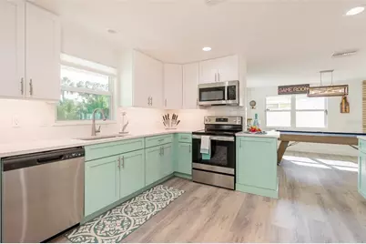 408 71st Street, Holmes Beach, FL 34217 - Photo 3