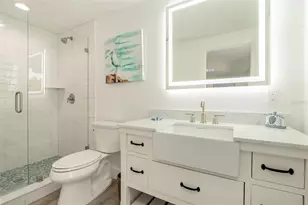 408 71st St, Holmes Beach, FL 34217 - Photo 31