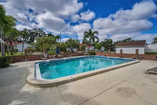 1400 Water View Dr W, Largo, FL 33771 - Photo 31