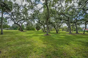 1400 Water View Dr W, Largo, FL 33771 - Photo 39
