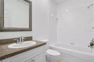 1400 Water View Dr W, Largo, FL 33771 - Photo 23