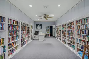 1325 Glen Oaks Dr E, Sarasota, FL 34232 - Photo 35