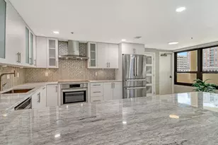 1255 N Gulfstream Ave, Sarasota, FL 34236 - Photo 3