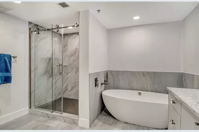 1255 N Gulfstream Avenue #702, Sarasota, FL 34236 - Photo 25