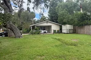 1905 S Jefferson Ave, Sarasota, FL 34239 - Photo 3