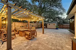 2426 Wisteria St, Sarasota, FL 34239 - Photo 43