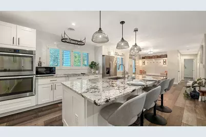 2426 Wisteria Street, Sarasota, FL 34239 - Photo 15