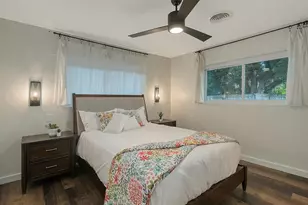 2426 Wisteria St, Sarasota, FL 34239 - Photo 29