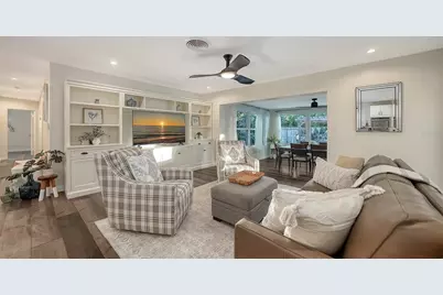 2426 Wisteria Street, Sarasota, FL 34239 - Photo 17