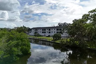 2124 Tamiami Trail, Sarasota, FL 34234 - Photo 11