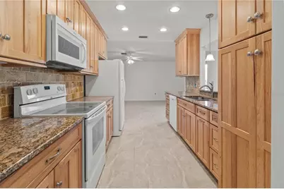 6802 8th Avenue W, Bradenton, FL 34209 - Photo 29