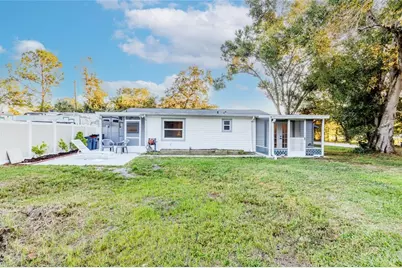 3323 58th Avenue E, Bradenton, FL 34203 - Photo 9