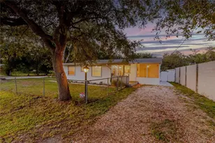 3323 58th Ave E, Bradenton, FL 34203 - Photo 37