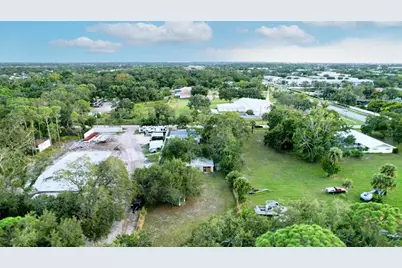 3323 58th Avenue E, Bradenton, FL 34203 - Photo 47